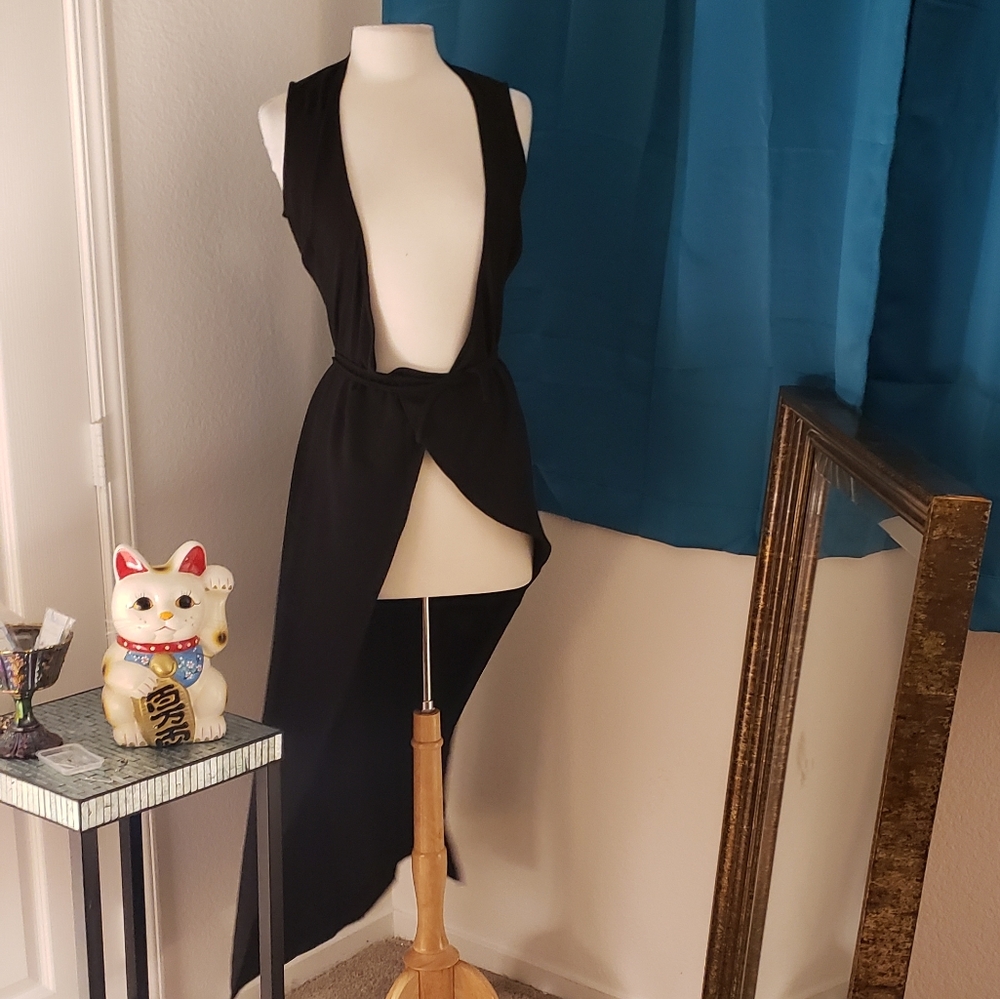 Clothing - Picture 2 of 8